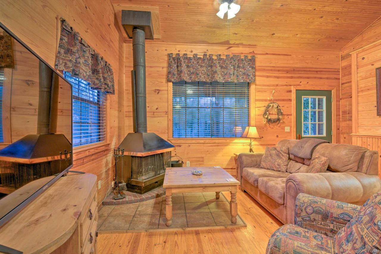 Hochatown Hideaway With Hot Tub, Grill And Fire Pit! Villa Stephens Gap Eksteriør bilde