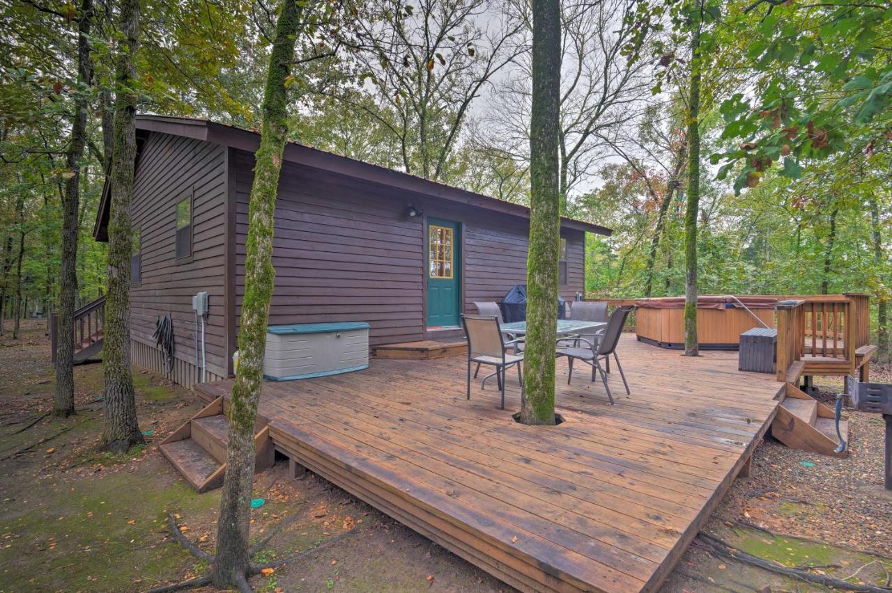 Hochatown Hideaway With Hot Tub, Grill And Fire Pit! Villa Stephens Gap Eksteriør bilde