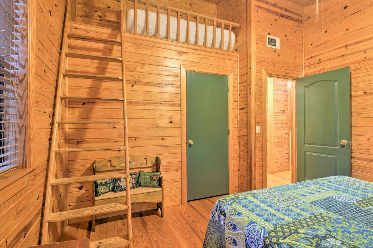 Hochatown Hideaway With Hot Tub, Grill And Fire Pit! Villa Stephens Gap Eksteriør bilde