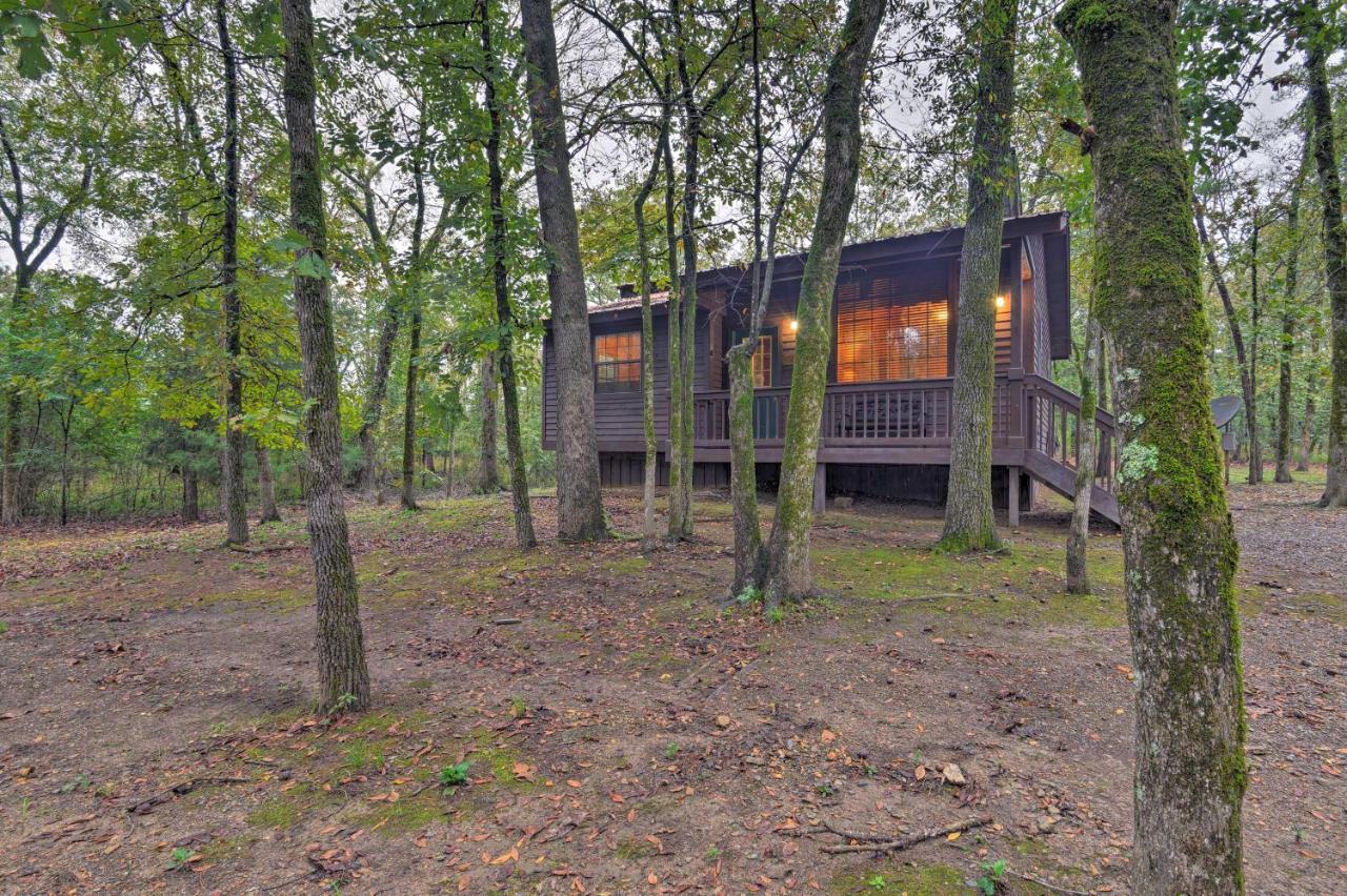 Hochatown Hideaway With Hot Tub, Grill And Fire Pit! Villa Stephens Gap Eksteriør bilde