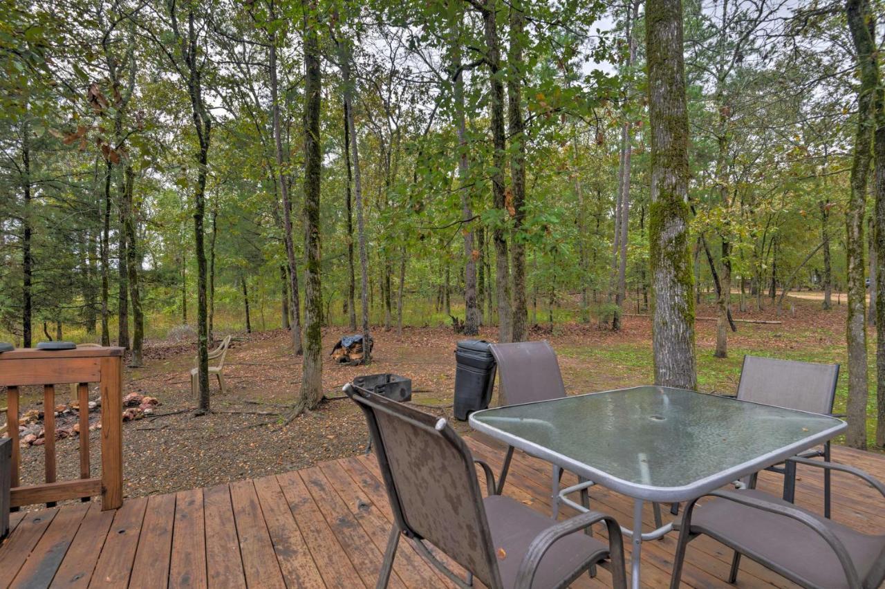 Hochatown Hideaway With Hot Tub, Grill And Fire Pit! Villa Stephens Gap Eksteriør bilde